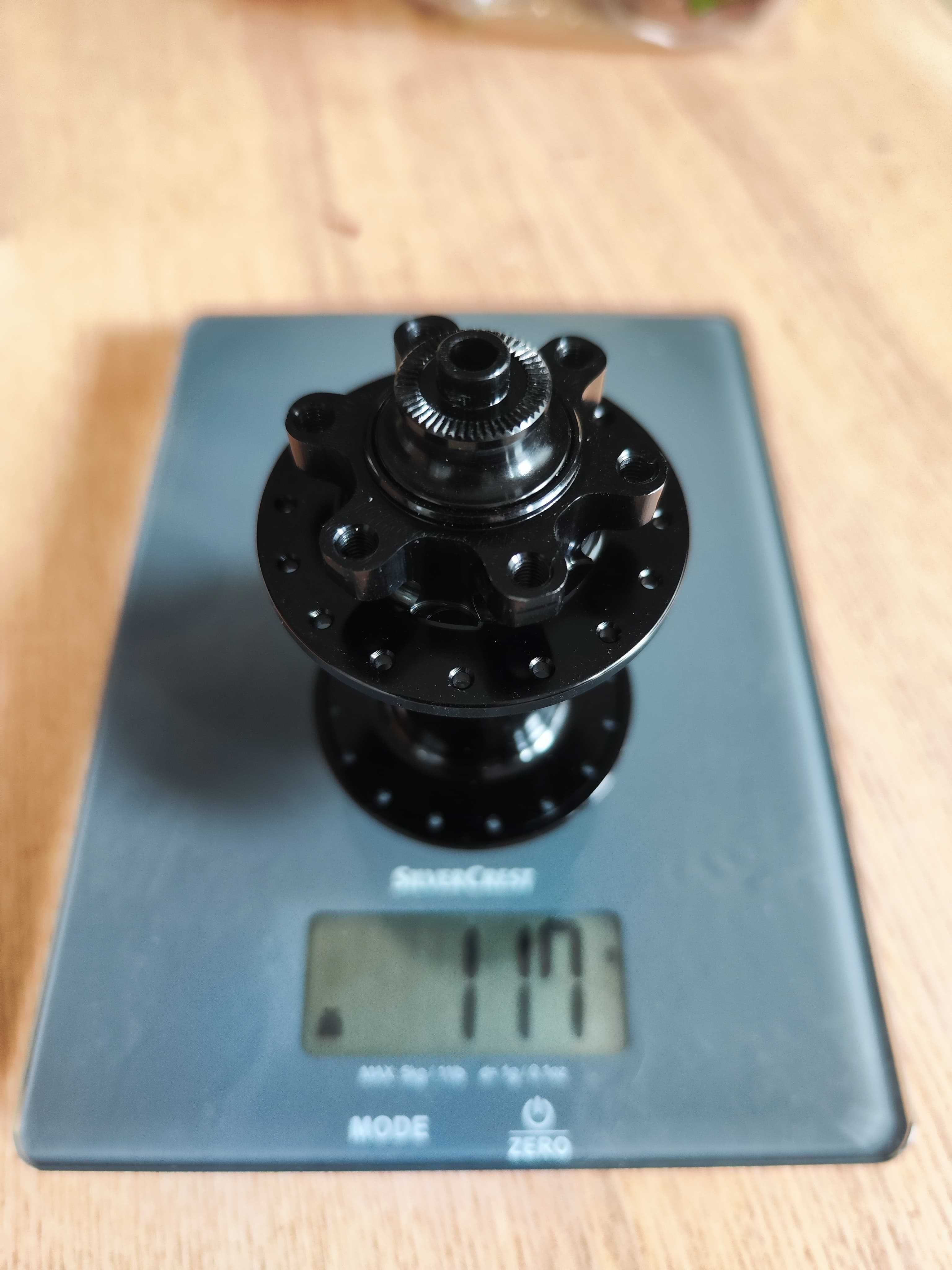 Cubo de Roda Tune King Preto 32 Raios, eixo 15x100 e adaptadores QR