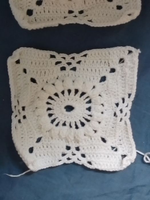 32 quadrados de crochê