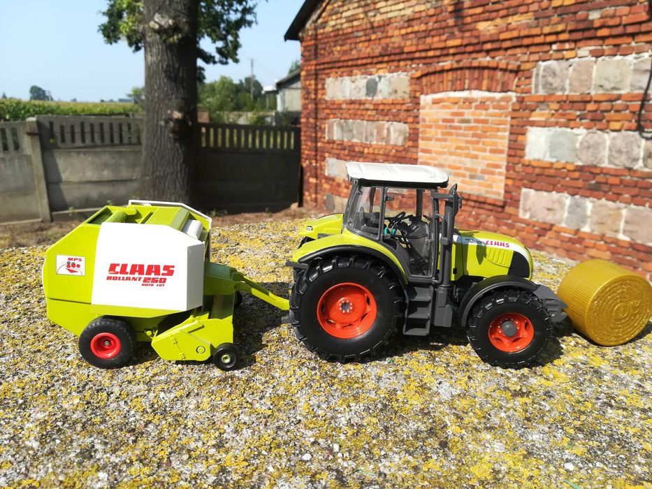 Siku Ciągnik Claas 697 ATZ Prasa Claas Rollant 250 1:32