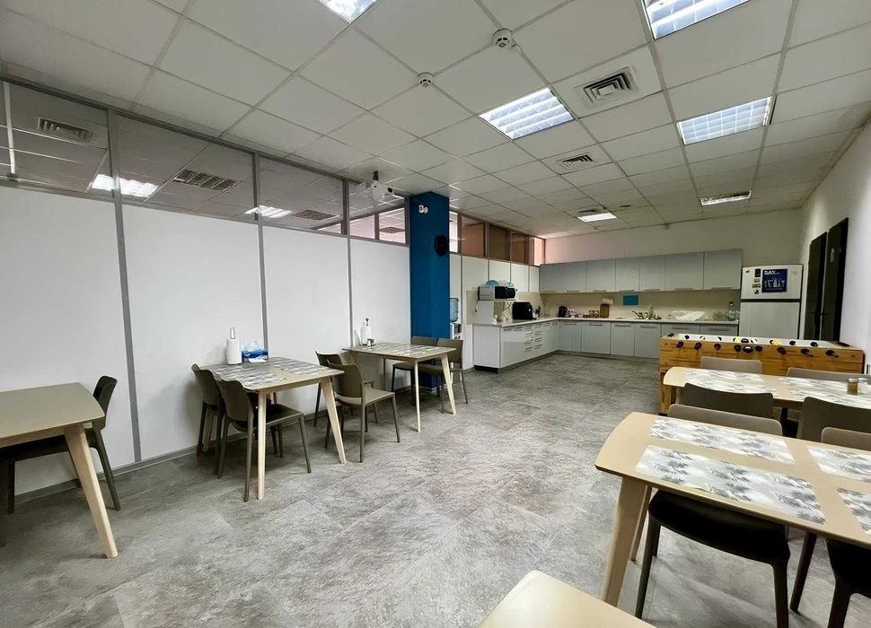 Продажа Бізнес Центру в Києві, вул. Нововокзальна