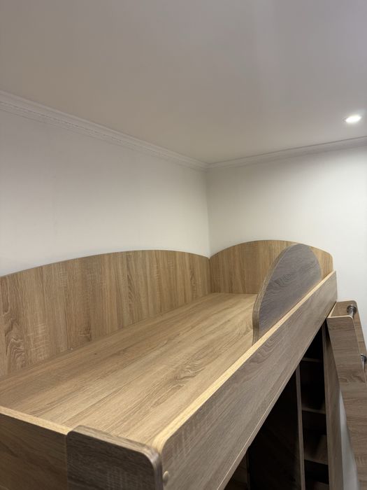 Ліжко,стіл,шафа,3в1