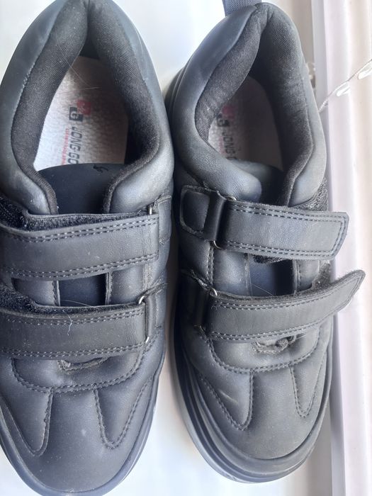 Кросівки на хлопця р. 36