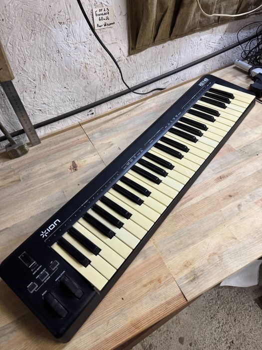 Midi клавиатура key49