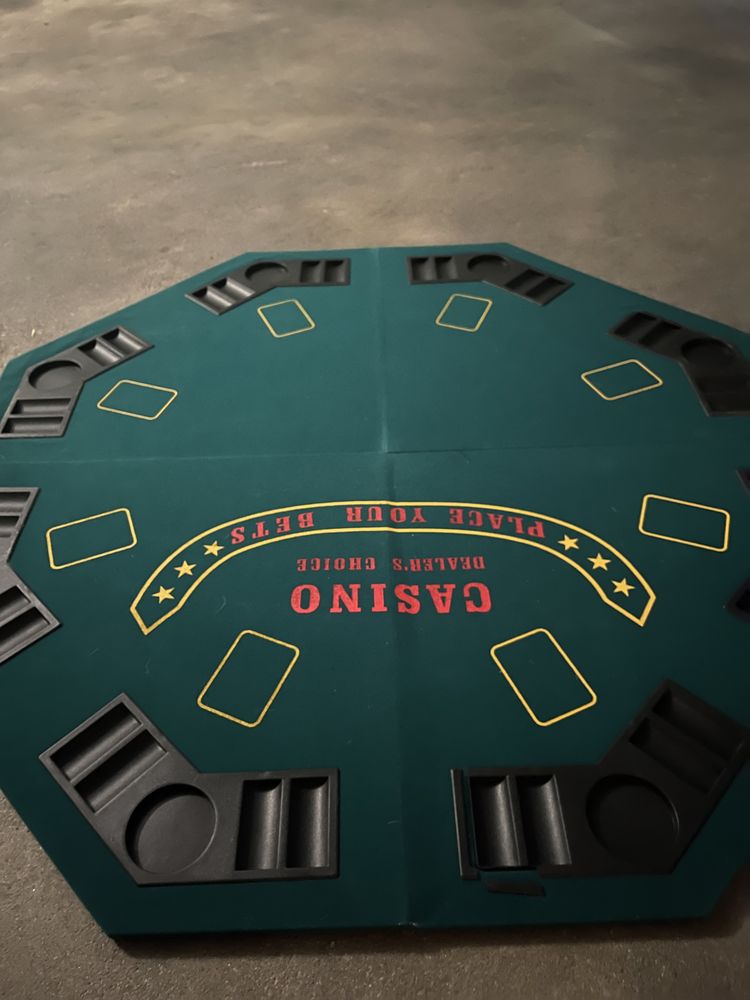 Mesa de poker em bom estado