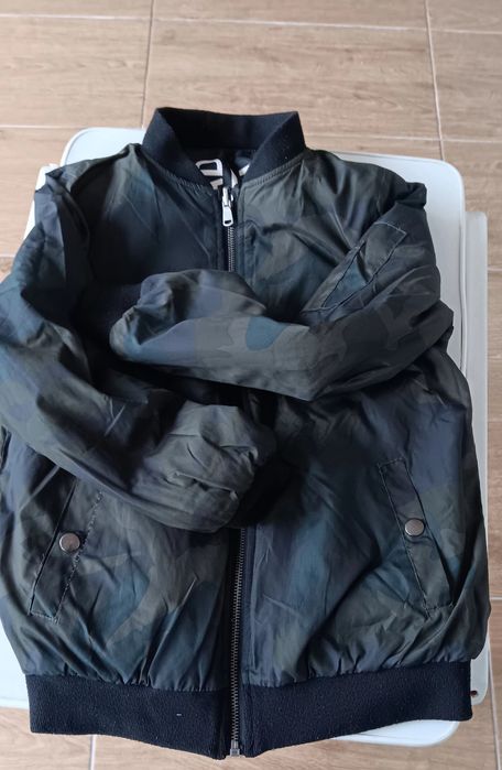 Kispo de rapaz com duas faces,  tamanho 9/10.