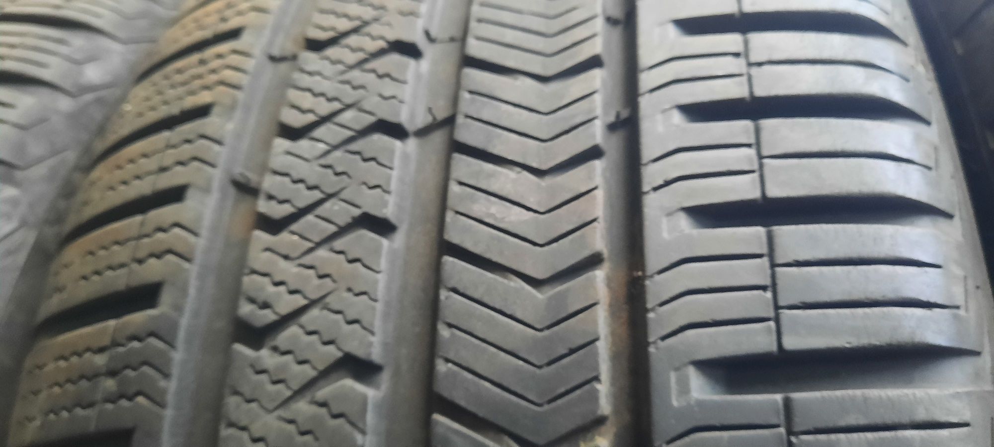 4x opony 225.45R17 VREDESTEIN