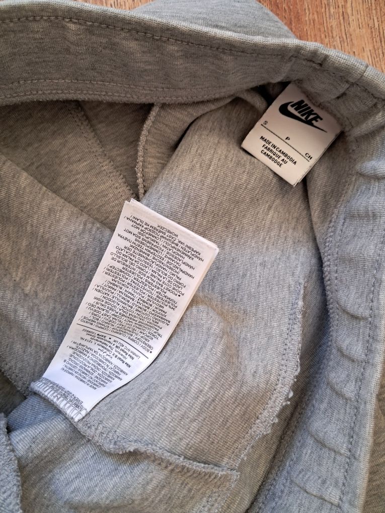 Dresy Nike Tech FLEECE r.S jak Nowe męskie/ młodzieżowe