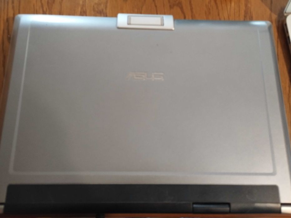 Asus FN5 series bez dysku na części