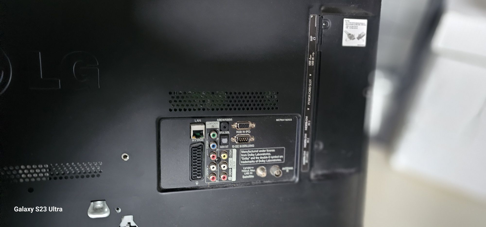 Telewizor LG 37LV375S uszkodzony opis