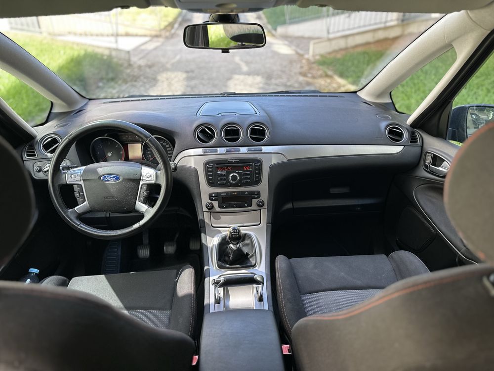 Ford S-Max 2.0 TDCI Titanium 7L (desde 155€ financiamento)