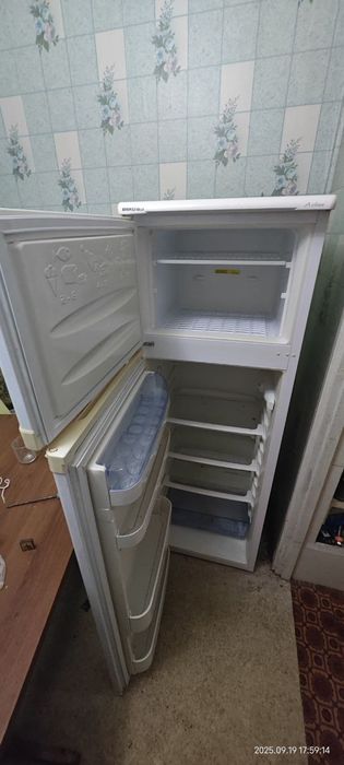 Холодильник Beko продам