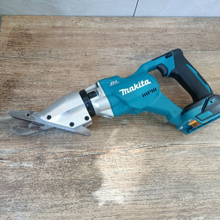 Makita 18V DJS 800 Nożyce jak Nowe