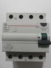 GENERAL ELECTRIC Interruptor diferencial 4P 40A 300mA clase S