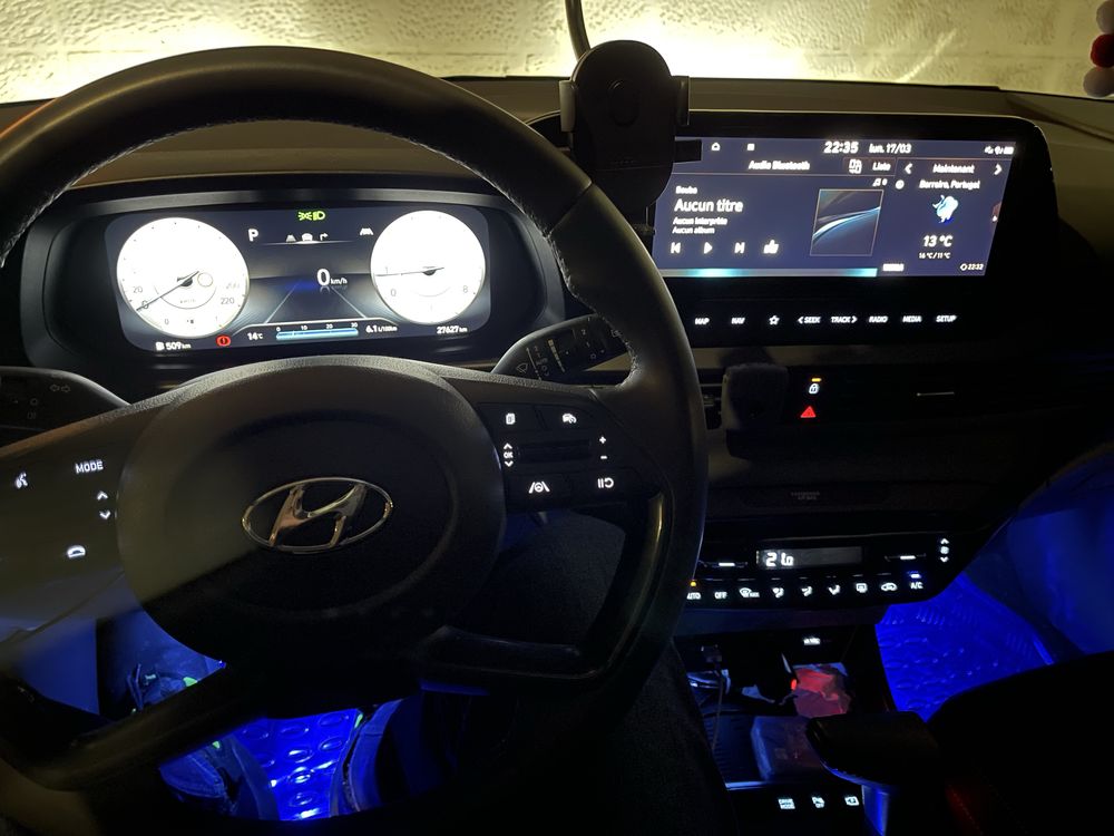 HYUNDAI BAYON PREMIUM HIBRIDO (modelo unico) 2023