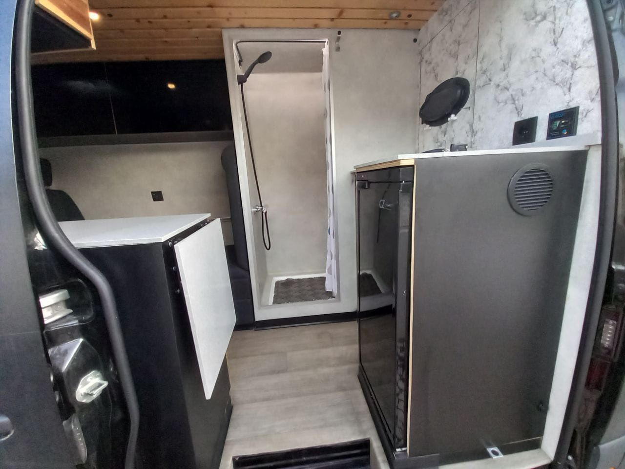 Autocaravana Mercedes Sprinter Automática Autosuficiente