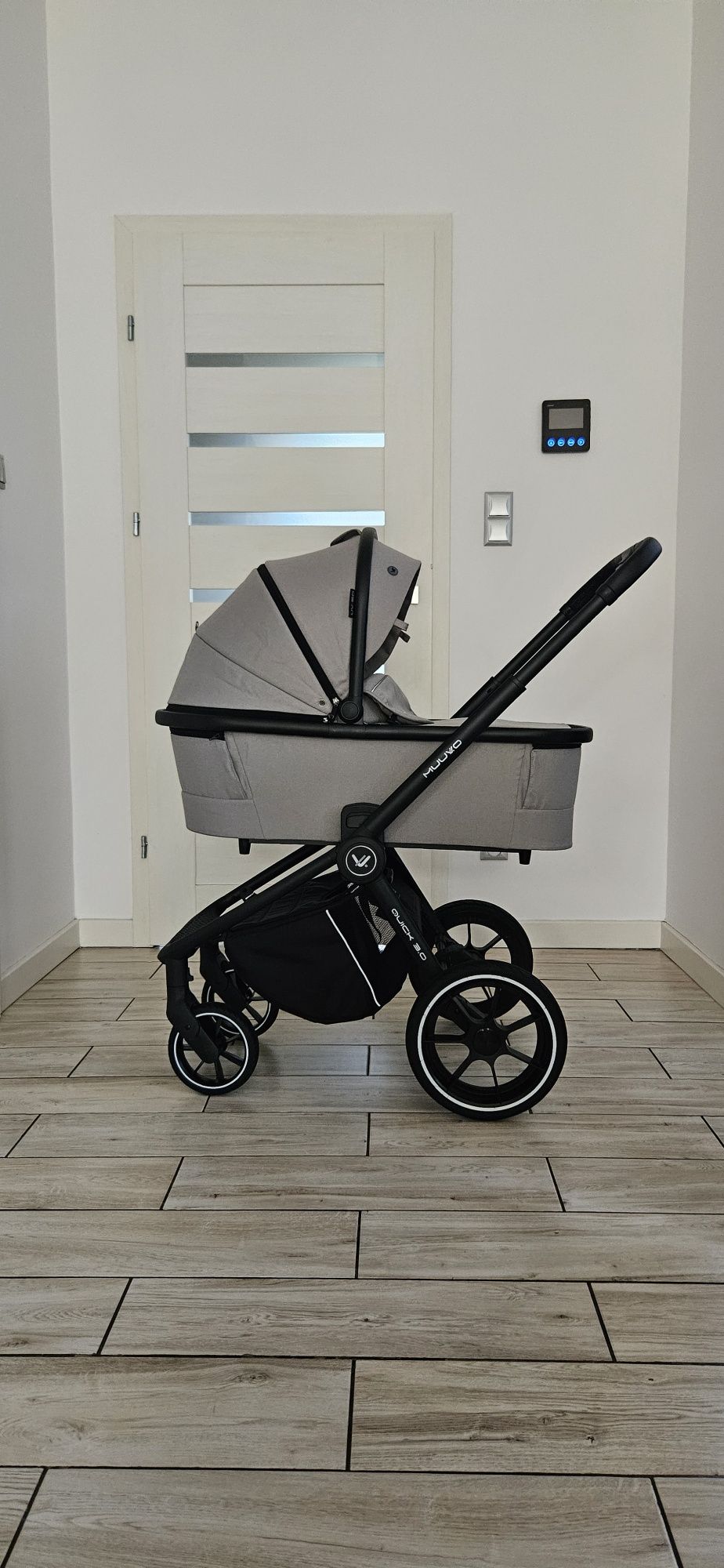 Wózek Muuvo Quick 3.0 w zestawie 2w1 lub 4w1 z Cybex I bazą obrotową