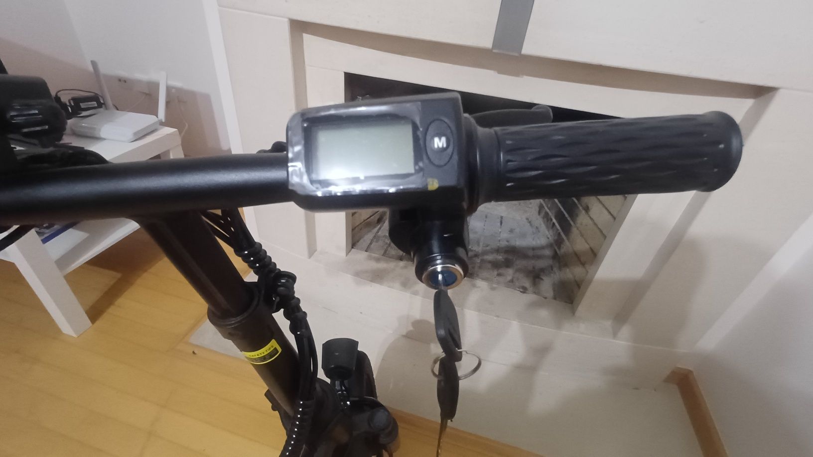 Bicicleta urbana elétrica Honey Whale S6 Pro | Pneus 14" | Motor 350W
