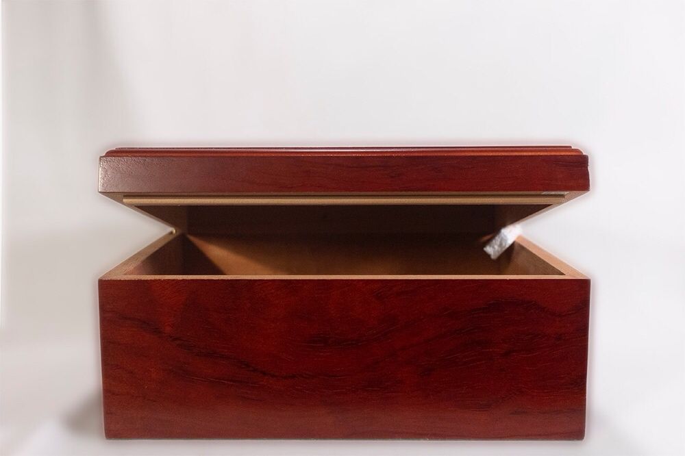 Caixa para charutos Madeira escura nova