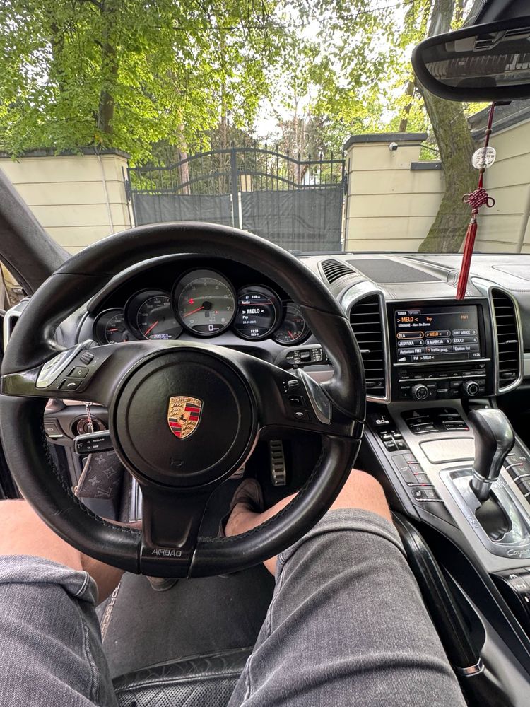 Porsche Cayenne GTS