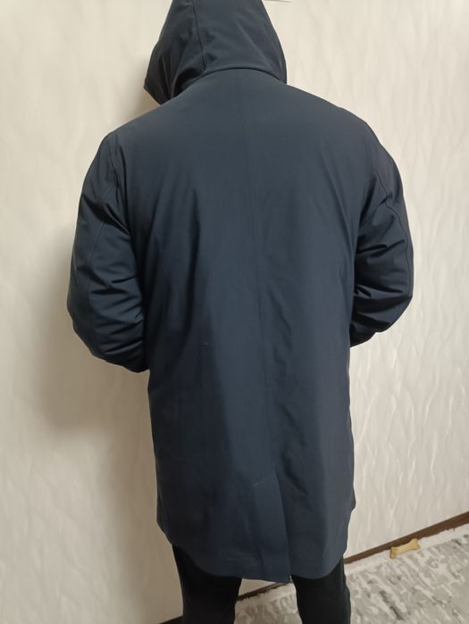 Продам чоловічу фирмову куртку!