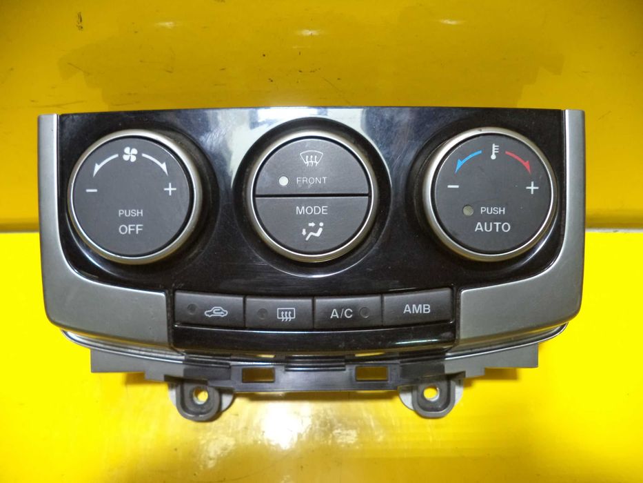 Блок управления печки Mazda 5 з 05-09 р.в.