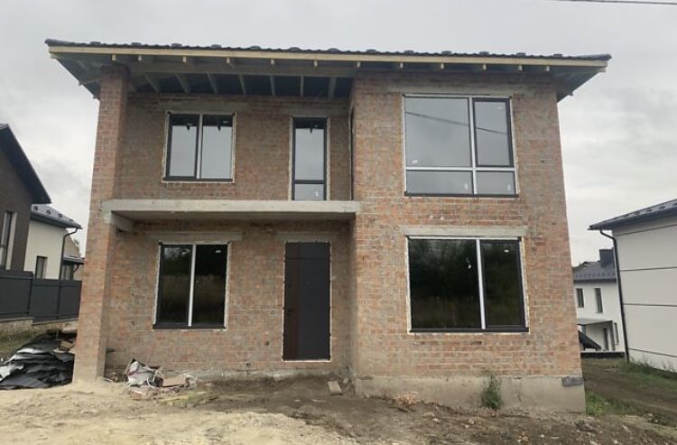 Продається будинок, Байківці