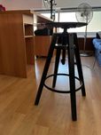 Banco alto IKEA Dalfred