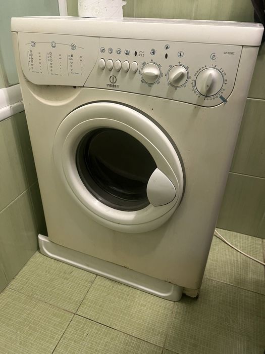 Пральна машинка Indesit б/у