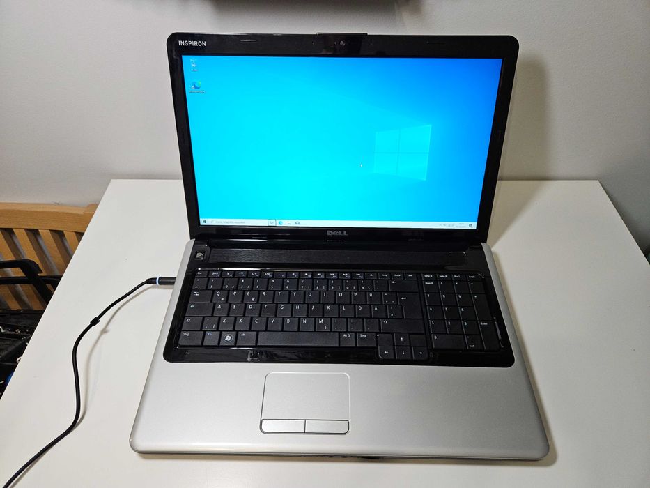 Dell Inspiron 1750 Intel T4300 3GB 320GB HDD 17 cali Win 10
