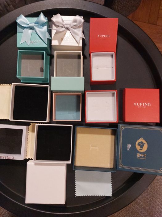 Подарочные коробочки для ювелирных