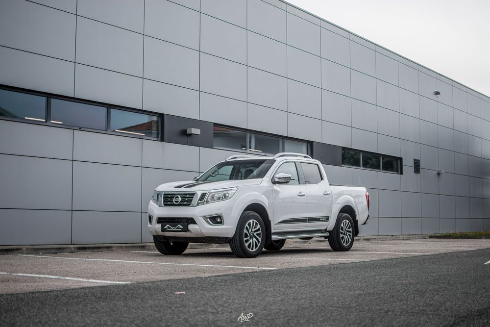 Nissan Navara 2.3 dCi CD 4WD Tekna