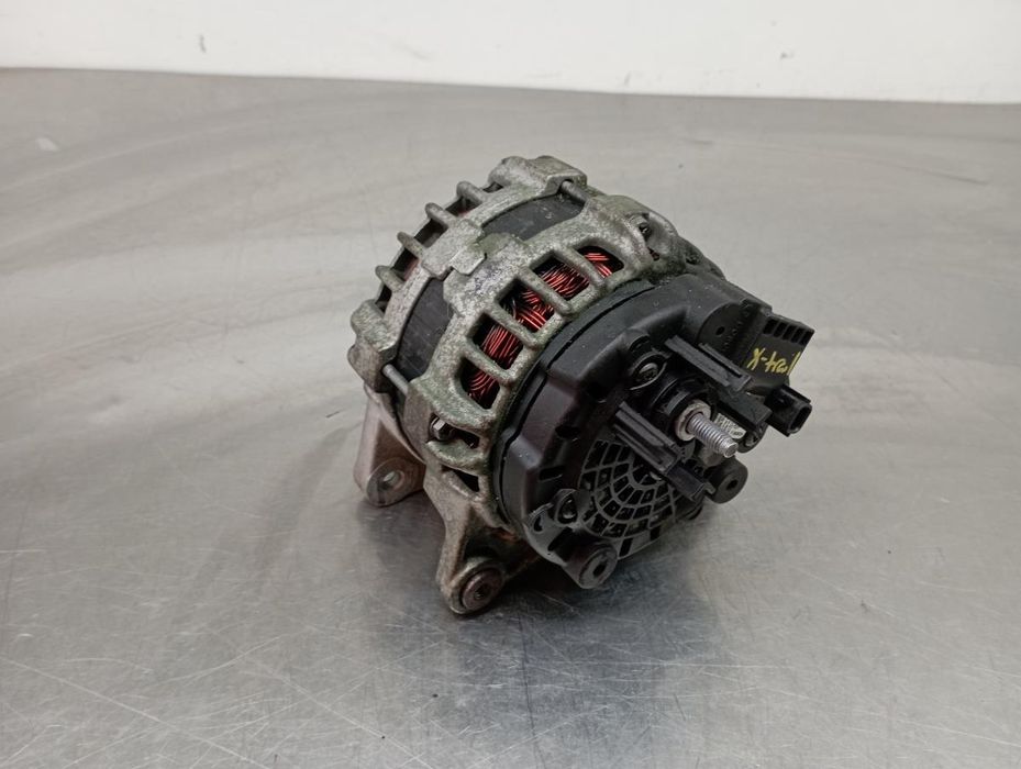 Alternador NISSAN X-Trail (T32)