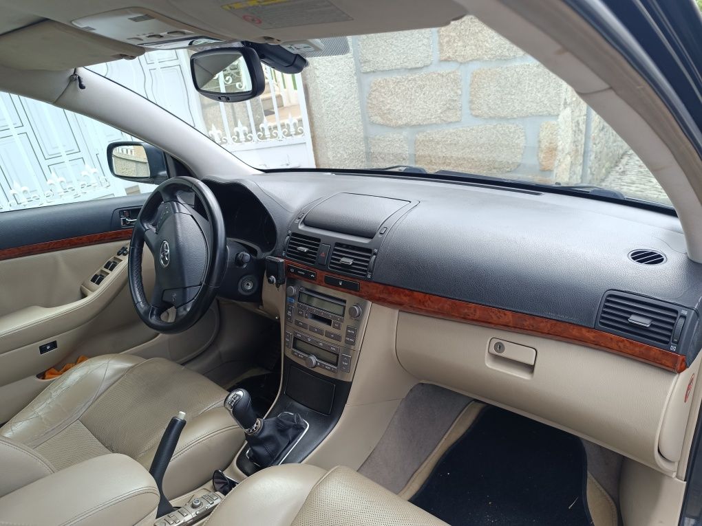 Toyota Avensis 2.0