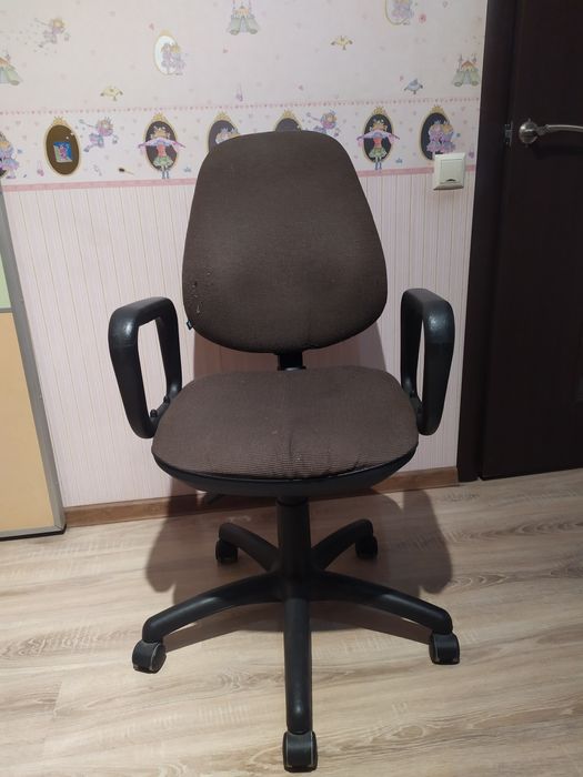 Продам Стул - кресло.