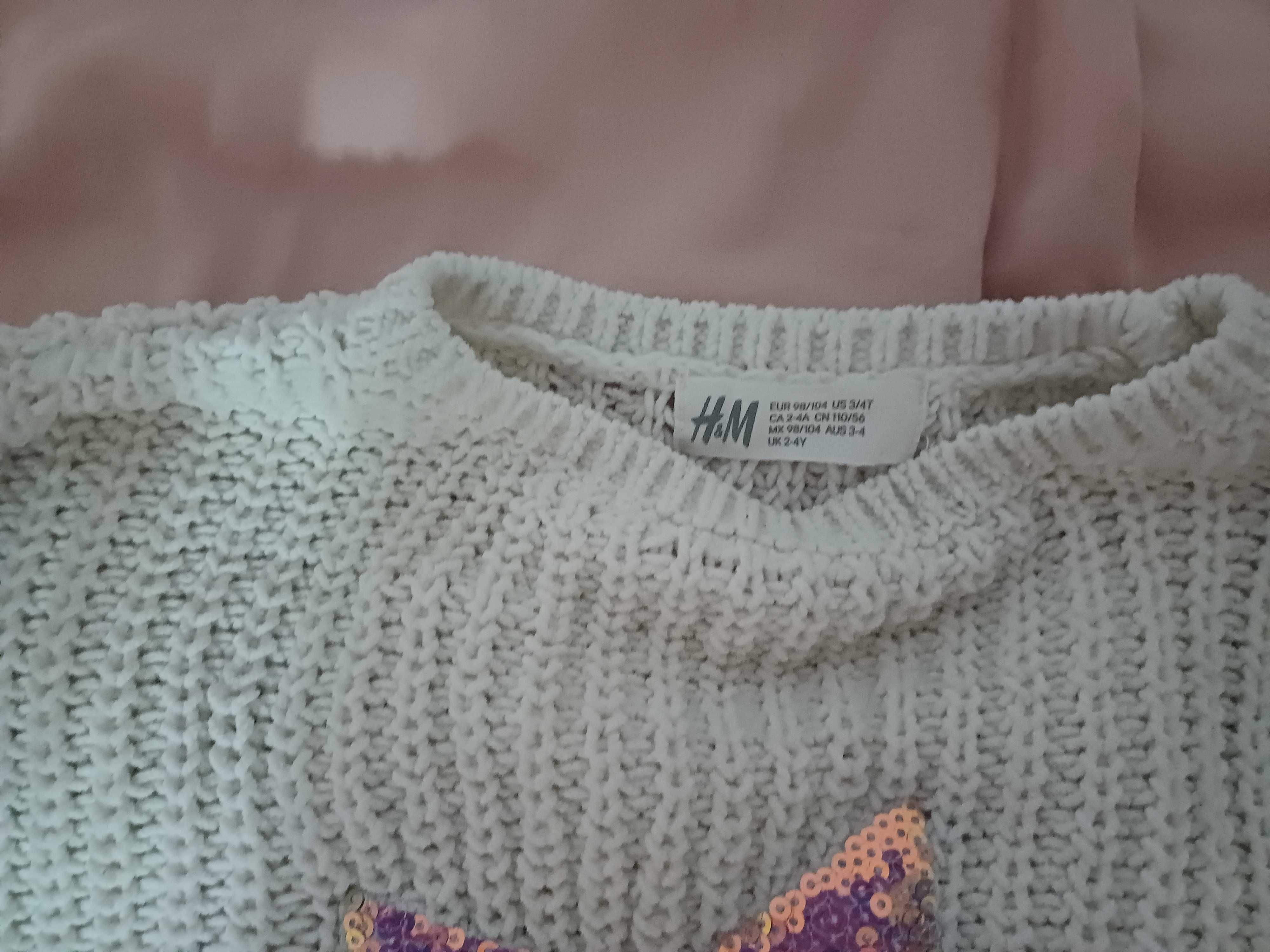 Sweter z gwiazdką marka H & M - 98/104 dziewczynka