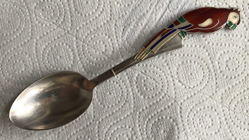 Детская чайная ложка (серебро-916, эмали) - 30,2 г.