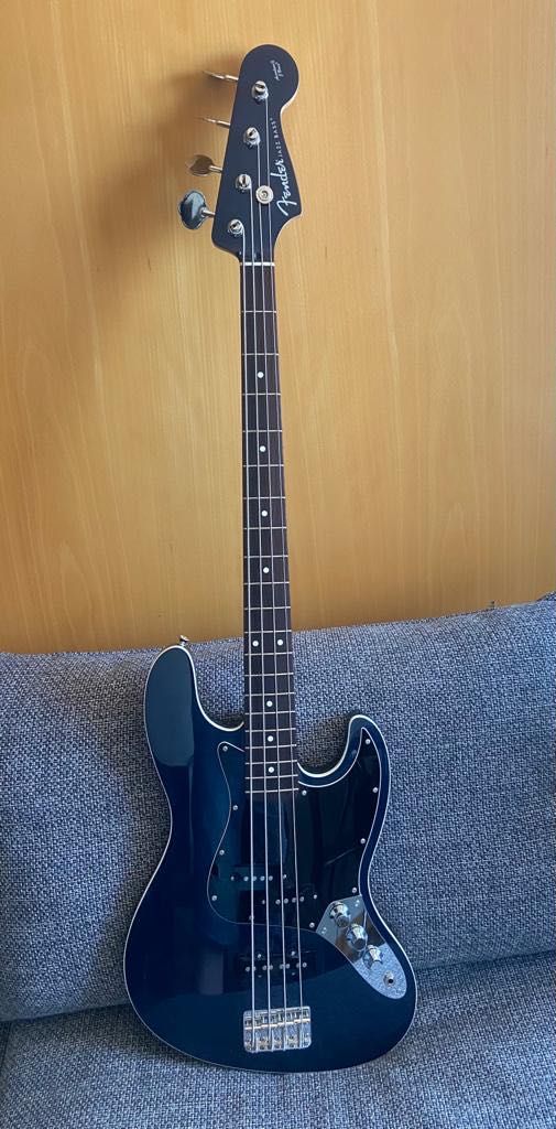 Baixo Fender Aerodyne II Jazz Bass - Versão para o mercado Japonês