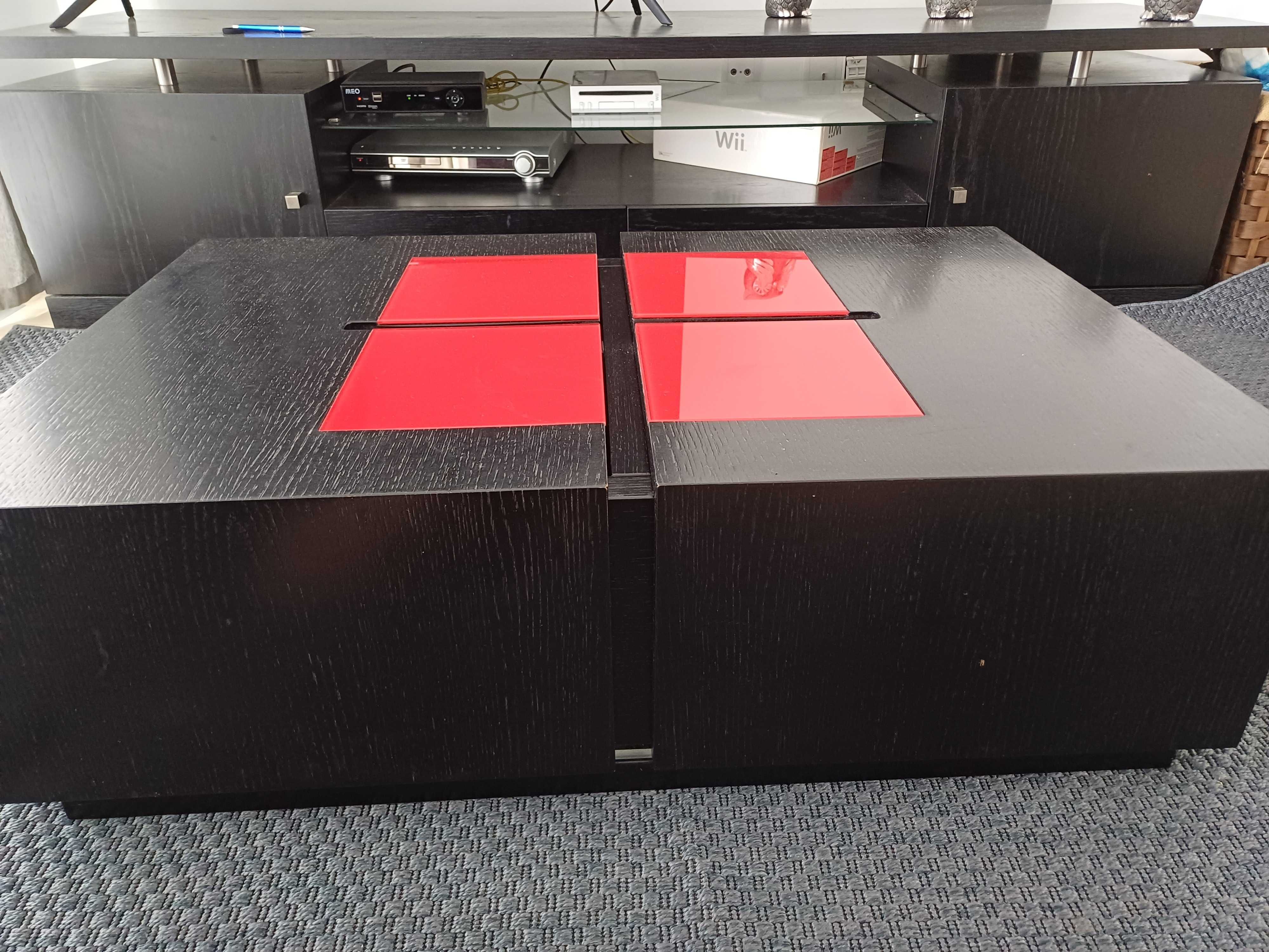 Mesa de centro com arrumação