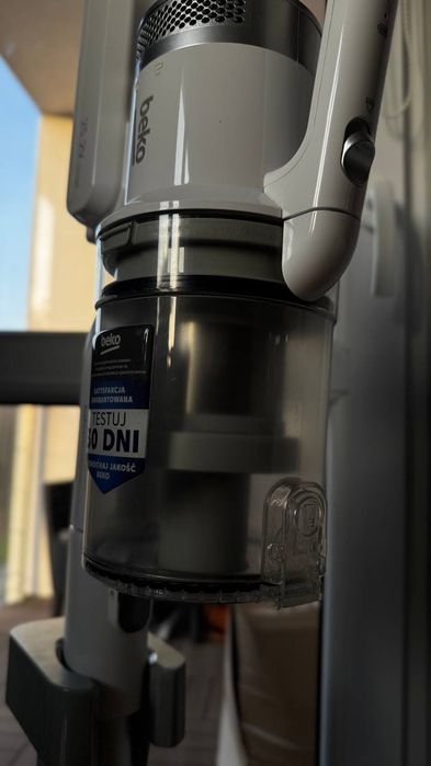 Odkurzacz bezprzewodowy BEKO WetClean VRT71025VW