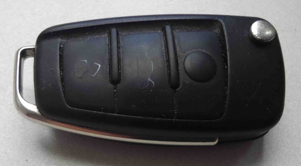 Пульт автомобиля Audi Ауди, замок, брелок, ключ