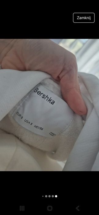 Biała bluza z kapturem oversize japan style bluza z nadrukiem Bershka