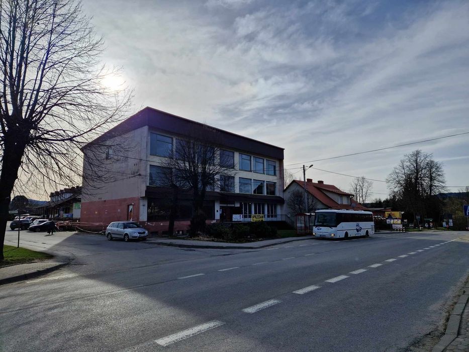 Budynek handlowo-usługowy nieruchomości Bieszczady