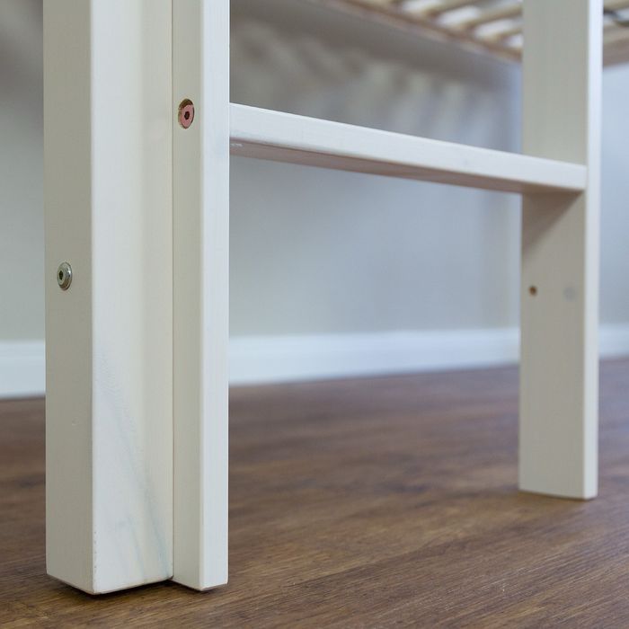 Łóżko jednoosobowe na antresoli