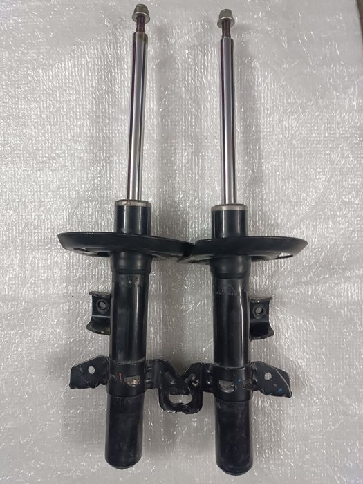 Амортизатор стійка Jeep Cherokee 2019 р (рестайл)