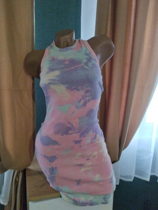 сукні міді жіночі по 150 грн