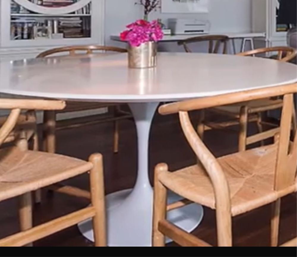 Mesa de jantar oval