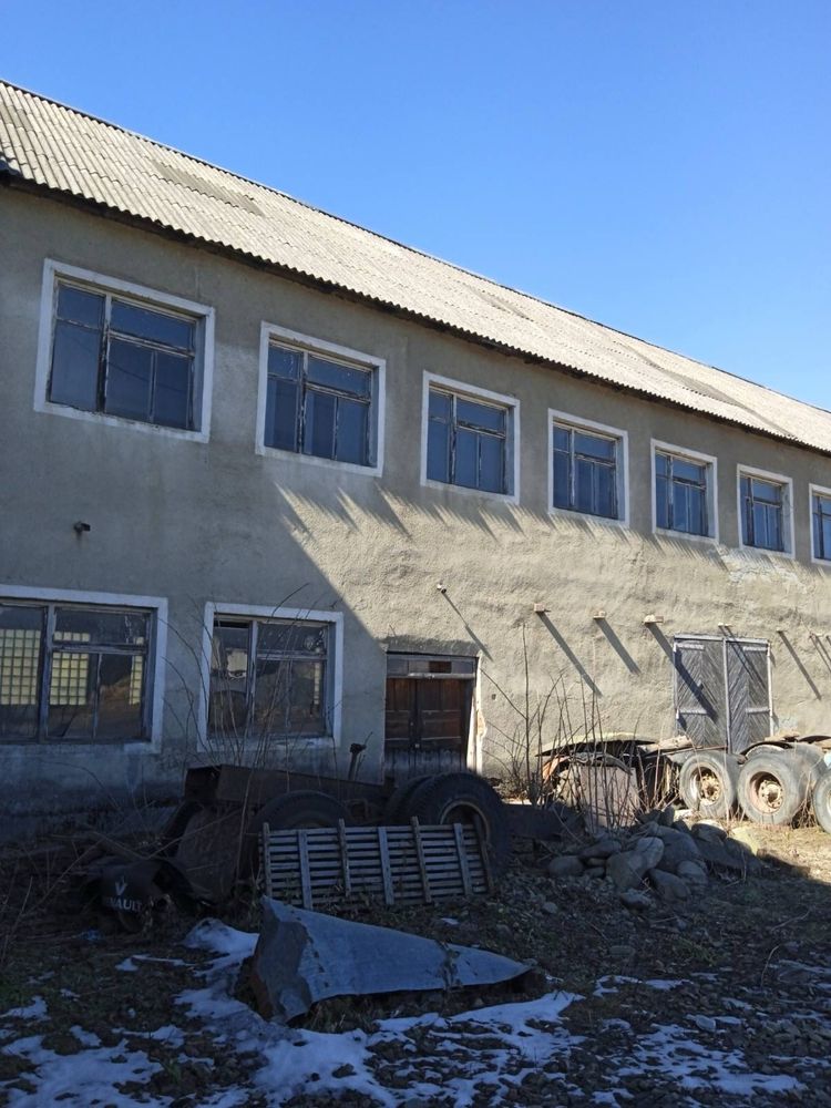 Продаж/оренда комерційного приміщення (складів)