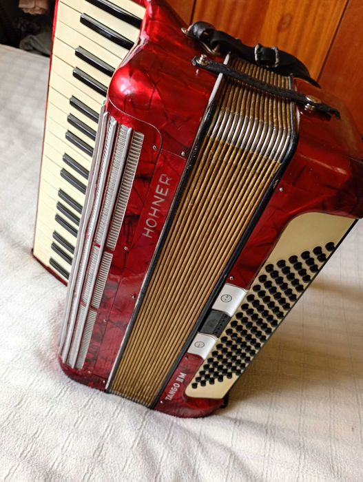 Akordeon Hohner Tango IIM. 96basy