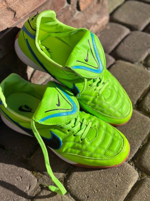 Продам копи , бампи , футзалки