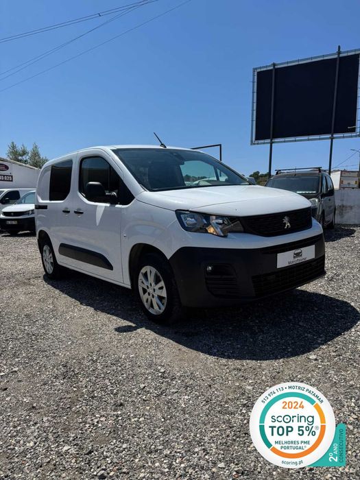 Peugeot Partner 3 lugares 2021 C/ 22 mil kms